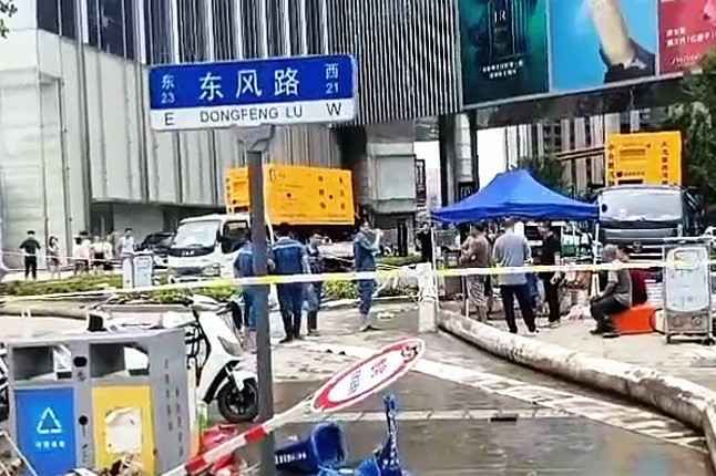 乐竞体育平台官方网站-乐竞(中国)排涝突击队在排涝现场